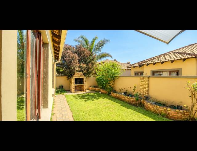 3 BEDROOM HOUSE FOR SALE IN HUGHES